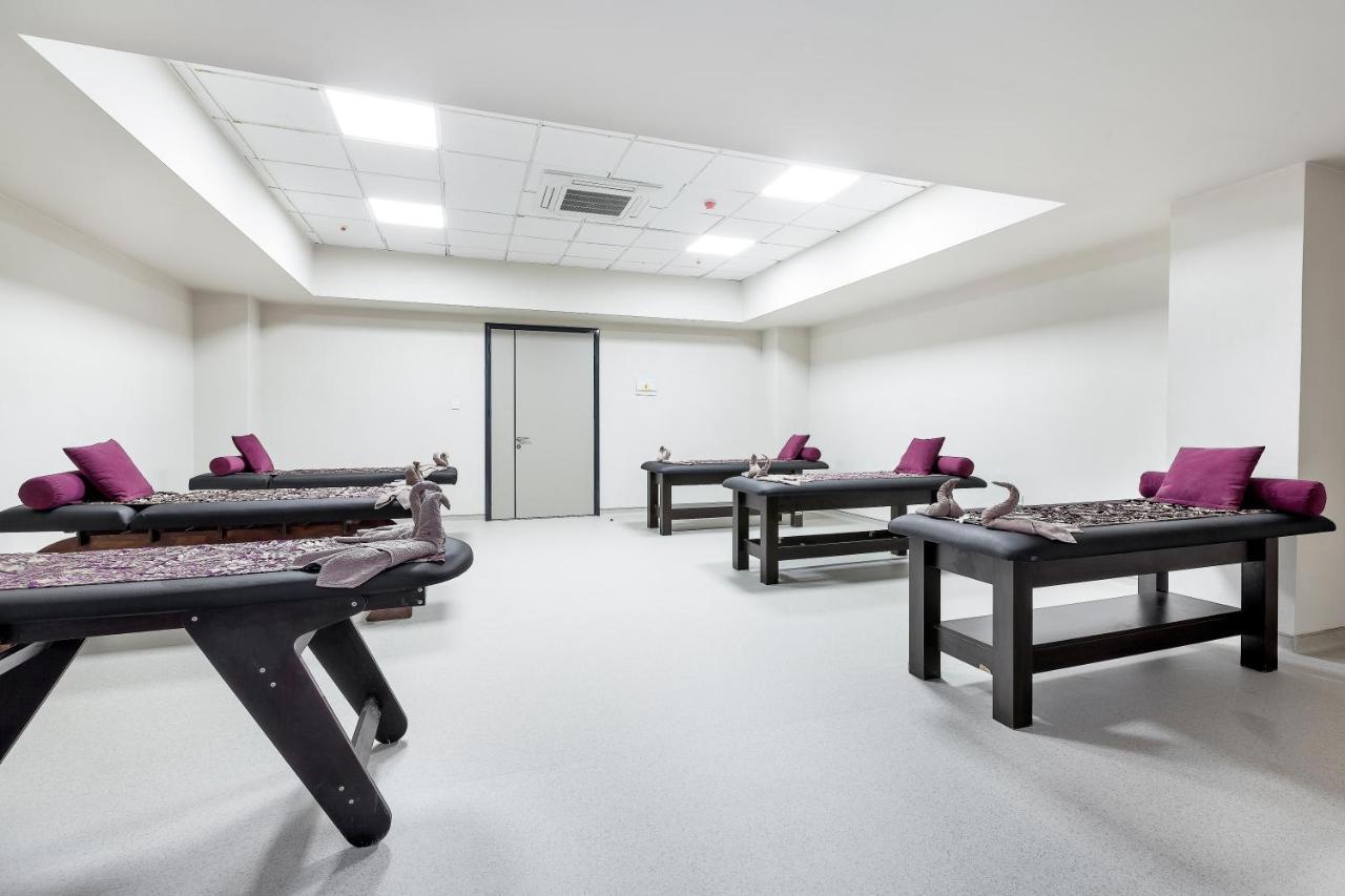 Acapulco Resort Hotel Agios Epiktitos Dış mekan fotoğraf The treatment room at the National Centre for Complementary Medicine