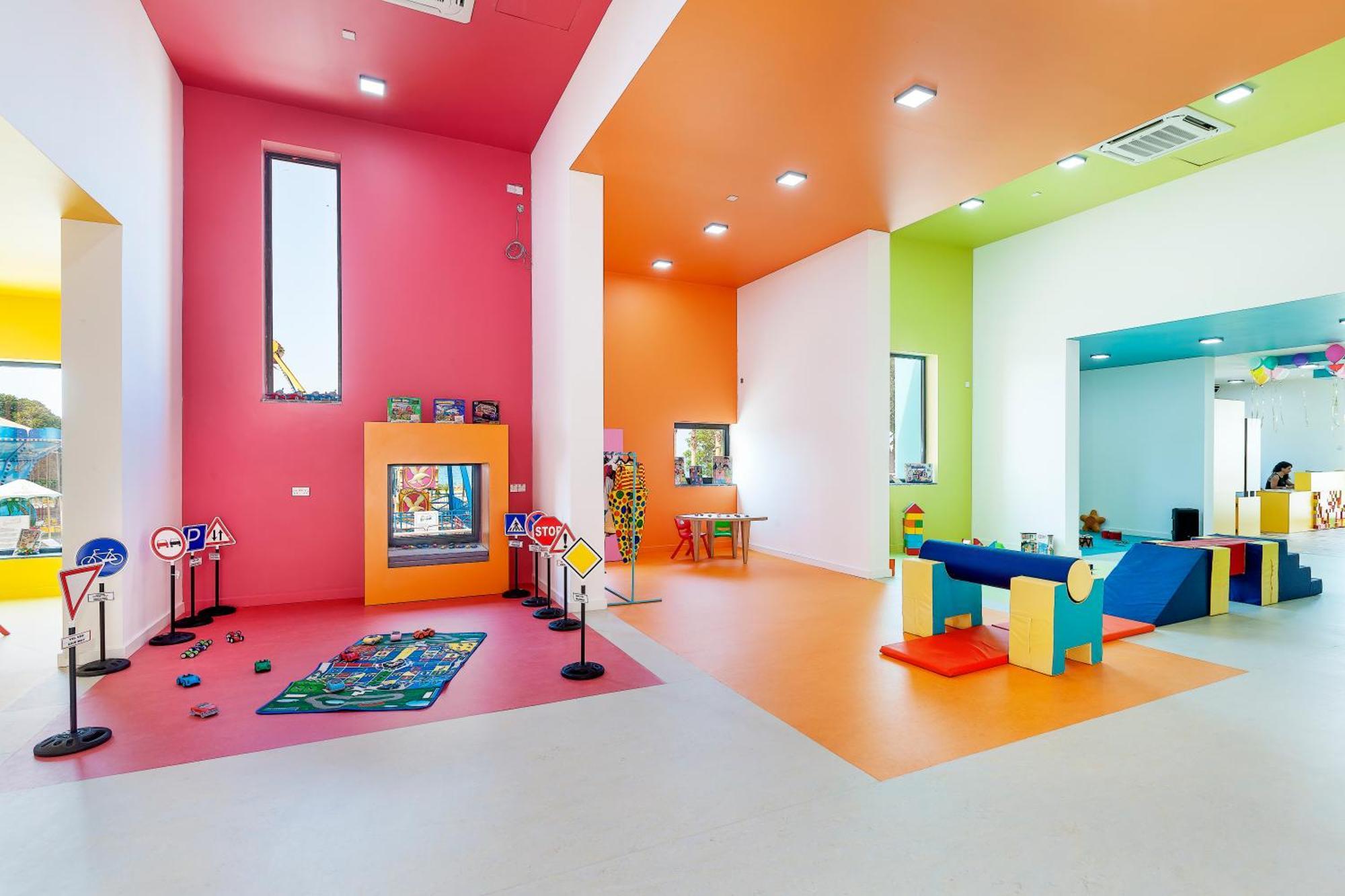 Acapulco Resort Hotel Agios Epiktitos Dış mekan fotoğraf The Children's Hospital of Philadelphia